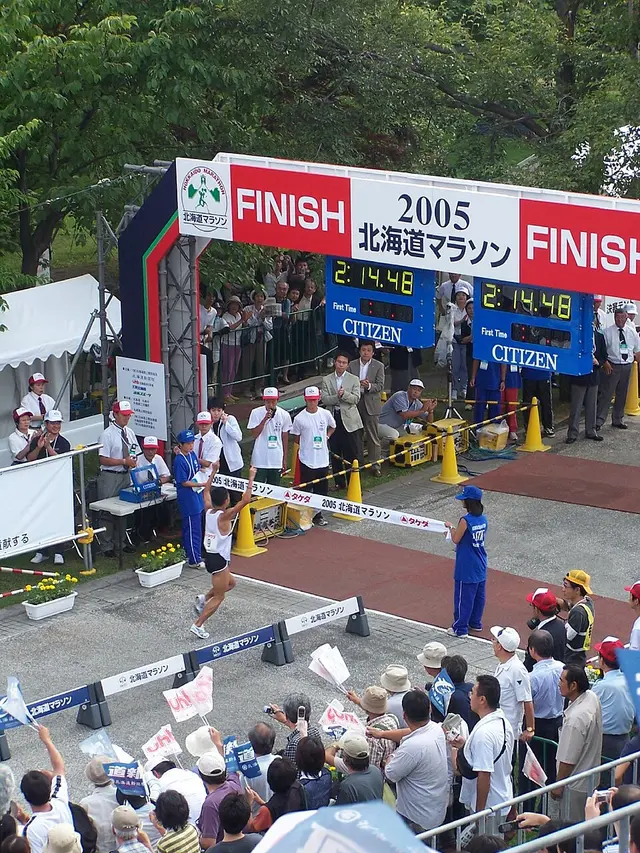 Hokkaido Marathon race photo
