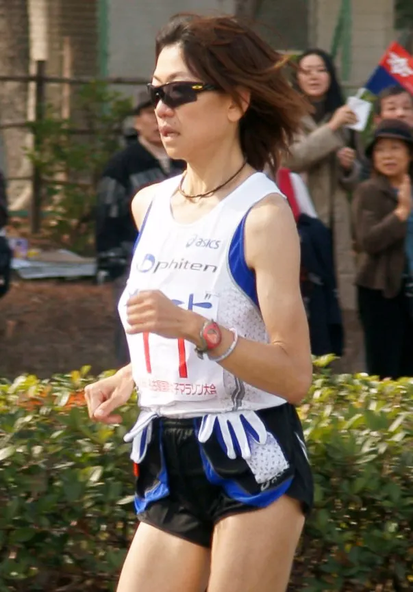 Marathon Entry Without a Ballot: First Come, Qualifying Time or Charity