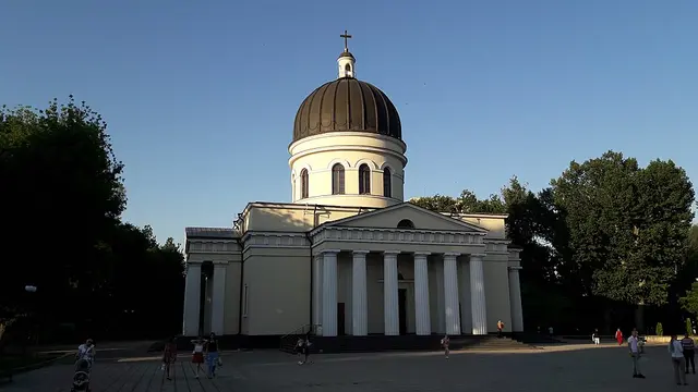Chisinau International Marathon race photo