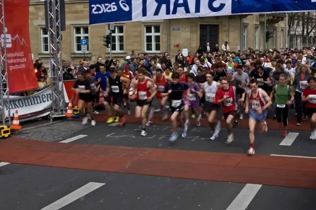 ภาพงานวิ่ง การดำเนินการที่อยู่อาศัยของWürzburg