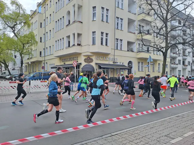 Ảnh giải BERLINER HALBMARATHON