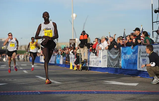 RunAround Tucson Relay presented by Tucson Medical Center — foto de la carrera