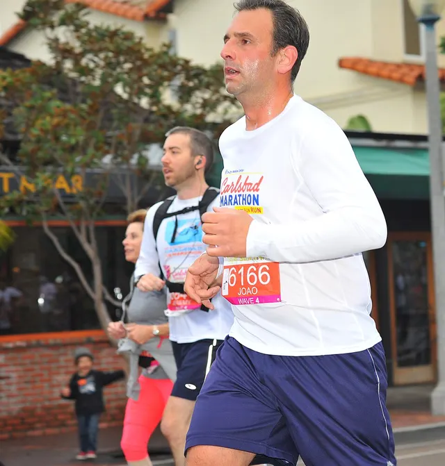 Carlsbad Marathon race photo