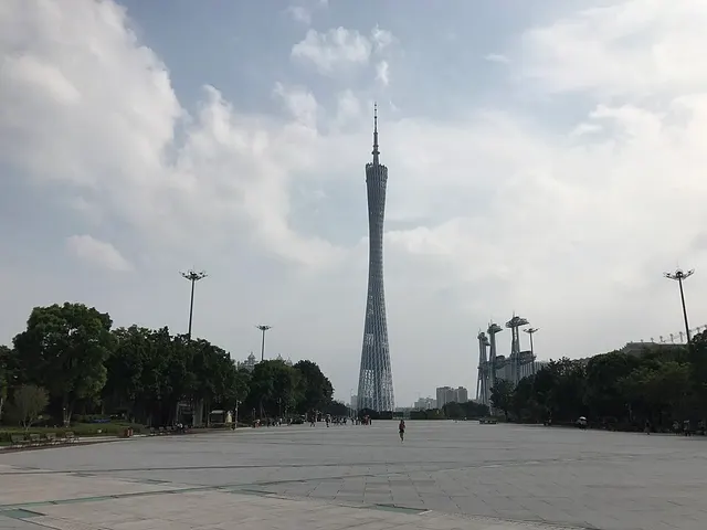 Guangzhou Huangpu Marathon race photo