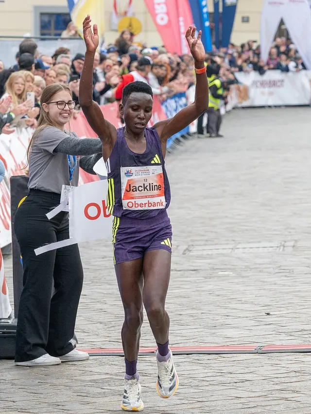 Foto lomba Oberösterreich Marathon Linz