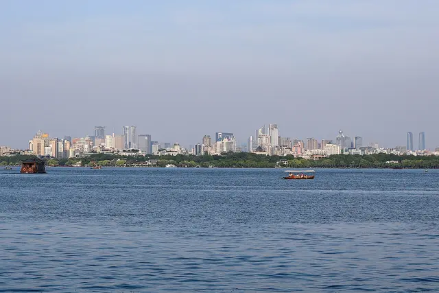 2026 Hangzhou Qiantang Frauen Halbmarathon Laufbild