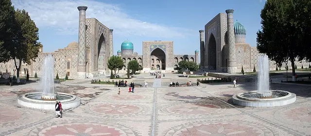 Samarkand Half Marathon race photo