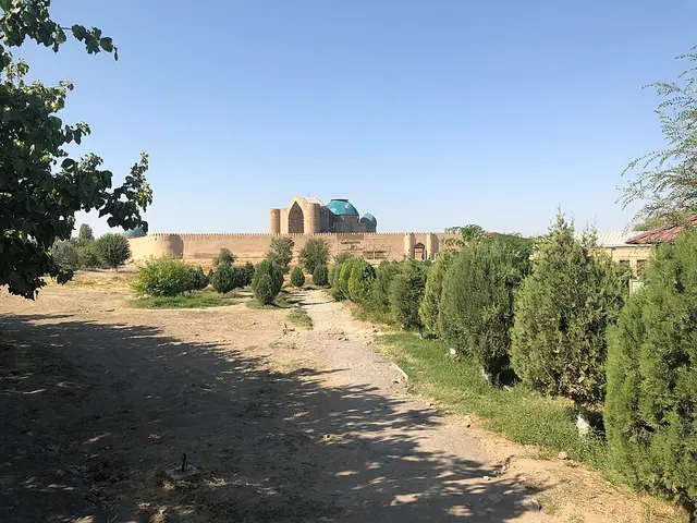 Turkistan Marathon race photo