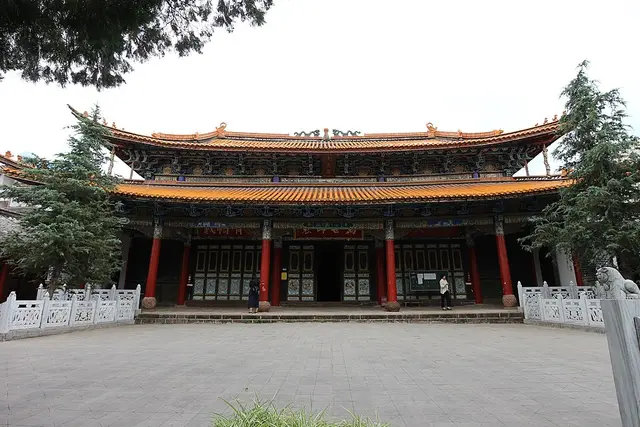 Foto lomba 楚雄马拉松