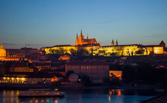 Prague 10K Night Race race photo