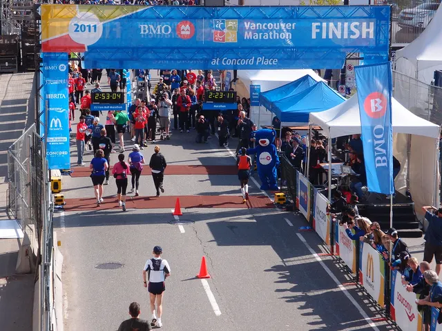 Ảnh giải BMO Vancouver Marathon