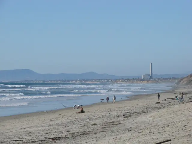 Carlsbad Marathon race photo