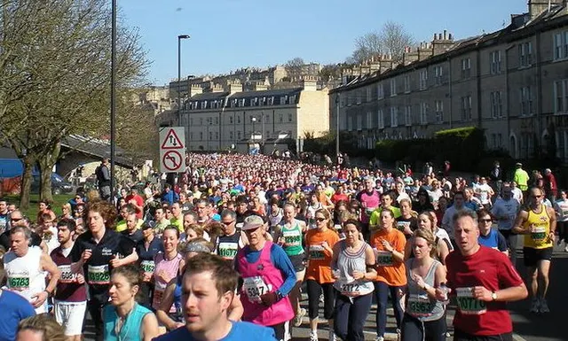 Ảnh giải Bath Half Marathon