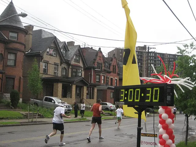 Pittsburgh Marathon race photo