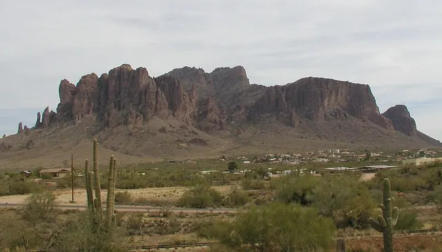 Lost Dutchman Marathon, Half Marathon, 10K and 8K race photo