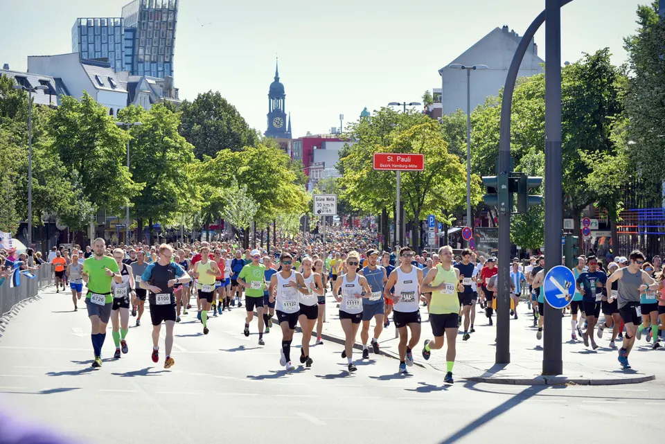 hella Hamburg Half Marathon race photo