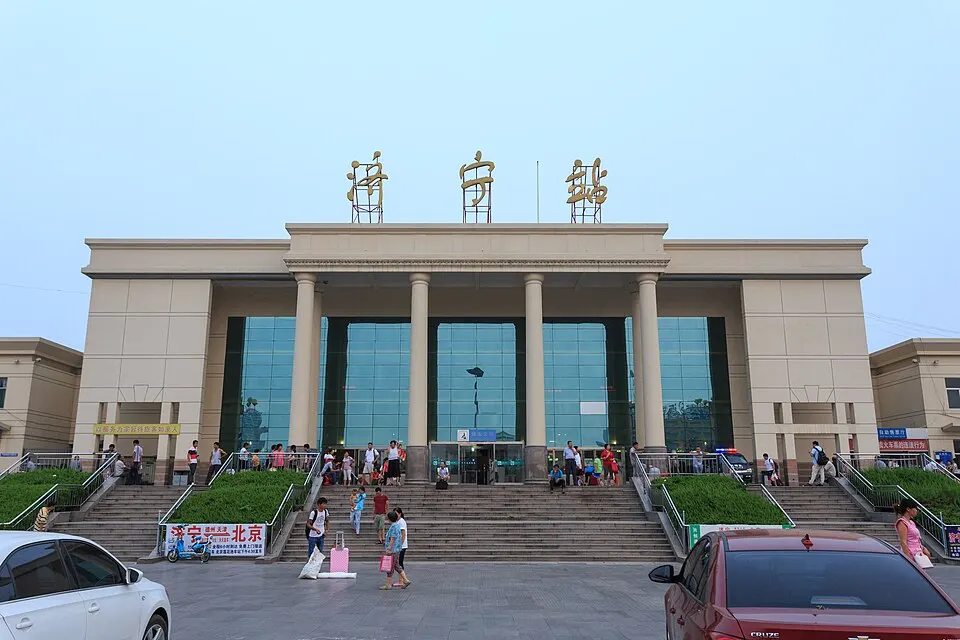 Foto lomba 2026 Danau Jining Taibai Half Marathon