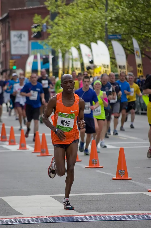 Pittsburgh Marathon race photo